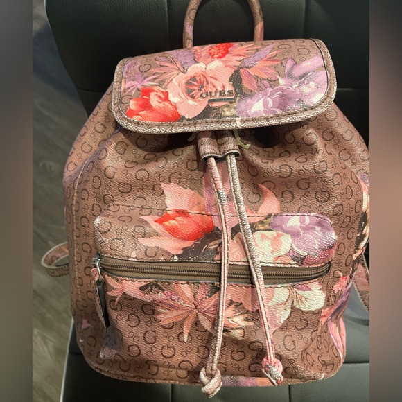GUESS Backpack - Picture 2 of 9